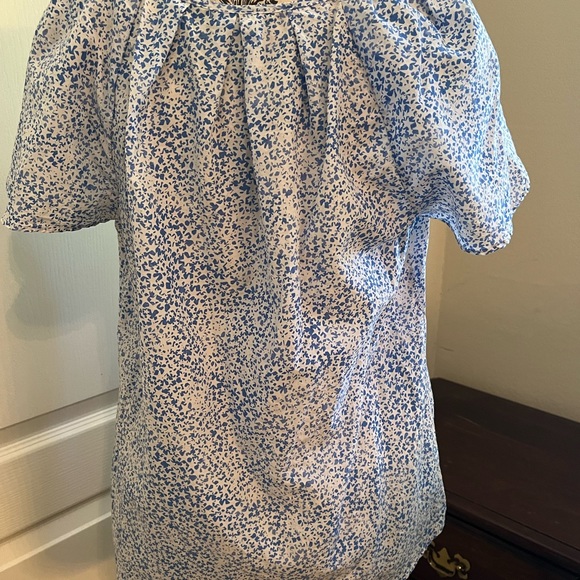 EUC Gap Cap Sleeve V-neck Star top - Picture 8 of 10